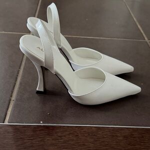 Aldo Women's White Pointed-Toe Heels